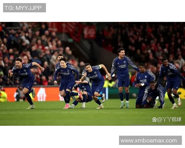 热刺逆袭巴黎圣日耳曼足总杯帽子戏法引爆全场激情