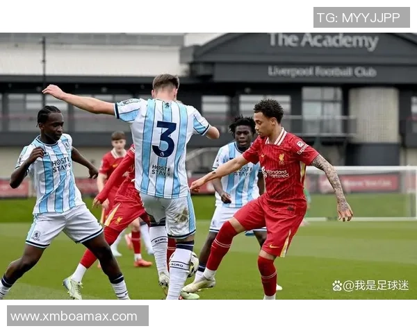 意甲激战：里昂逆转利物浦乌龙球成比赛转折点