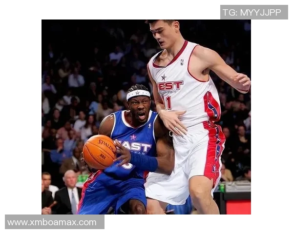 韦伯与姚明的篮球传奇对决:技术与身高的巅峰较量 韦伯与姚明的篮球传奇对决:技术与身高的巅峰较量