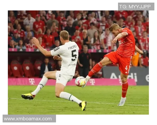 德甲精彩对决拜仁与本菲卡战成平局绝杀瞬间引发全场狂欢 德甲精彩对决拜仁与本菲卡战成平局绝杀瞬间引发全场狂欢