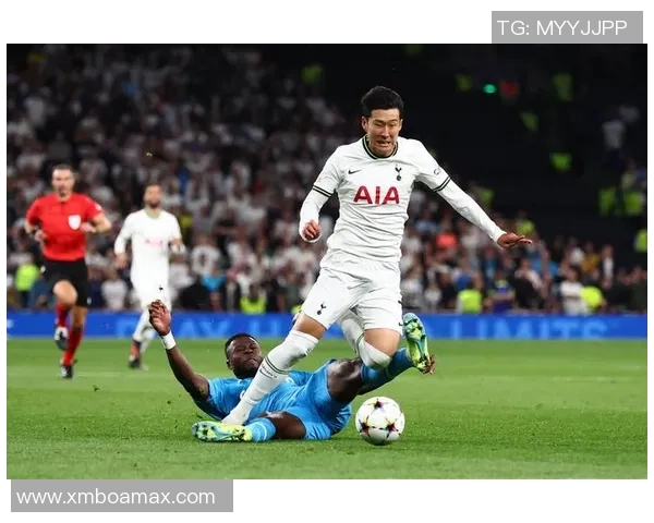 里昂逆袭热刺3-2胜利神奇扑救成比赛转折点引发热议