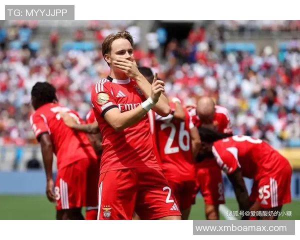 英超精彩对决AC米兰大胜拜仁五球狂潮与神奇扑救瞬间回顾 英超精彩对决AC米兰大胜拜仁五球狂潮与神奇扑救瞬间回顾