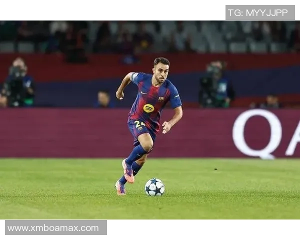 西甲焦点战:多特蒙德与拜仁战平帽子戏法引发全场热烈反响 西甲焦点战:多特蒙德与拜仁战平帽子戏法引发全场热烈反响