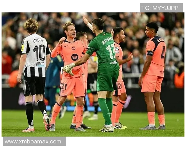 西甲赛场惊现历史冷门拜仁狂胜曼城5-0引发全场沸腾 西甲赛场惊现历史冷门拜仁狂胜曼城5-0引发全场沸腾